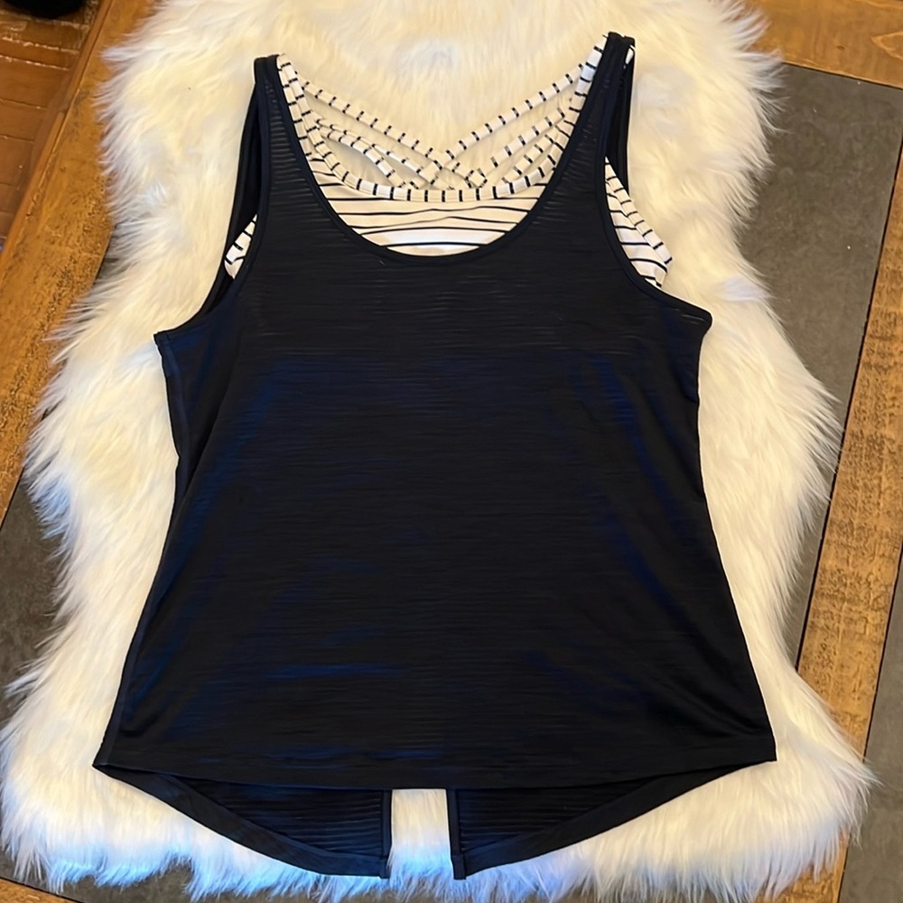 Athleta tank with built in bra Size: S